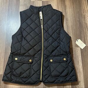 Black St. John’s Bay Vest with pockets NWT Small